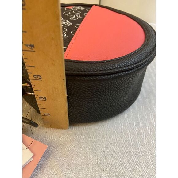 Dani Danielle Nicole Disney Minnie 3D crossbody new rare. HTF - Picture 8 of 8